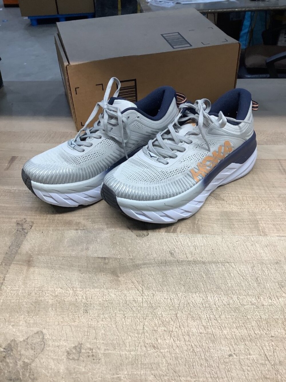Hoka One Women's Bondi 7
